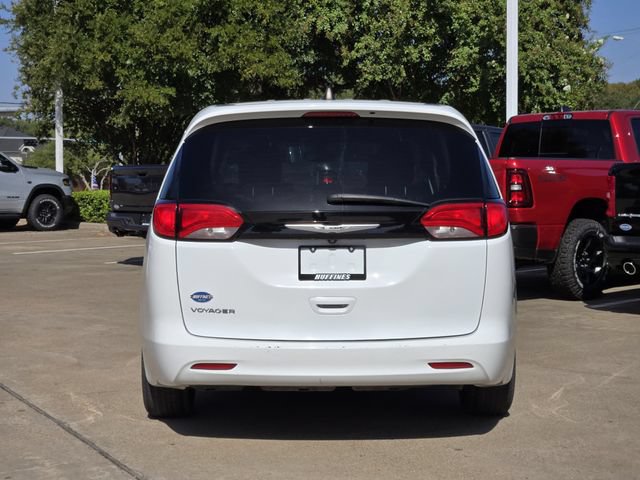 Certified 2023 Chrysler Voyager LX FWD image 6