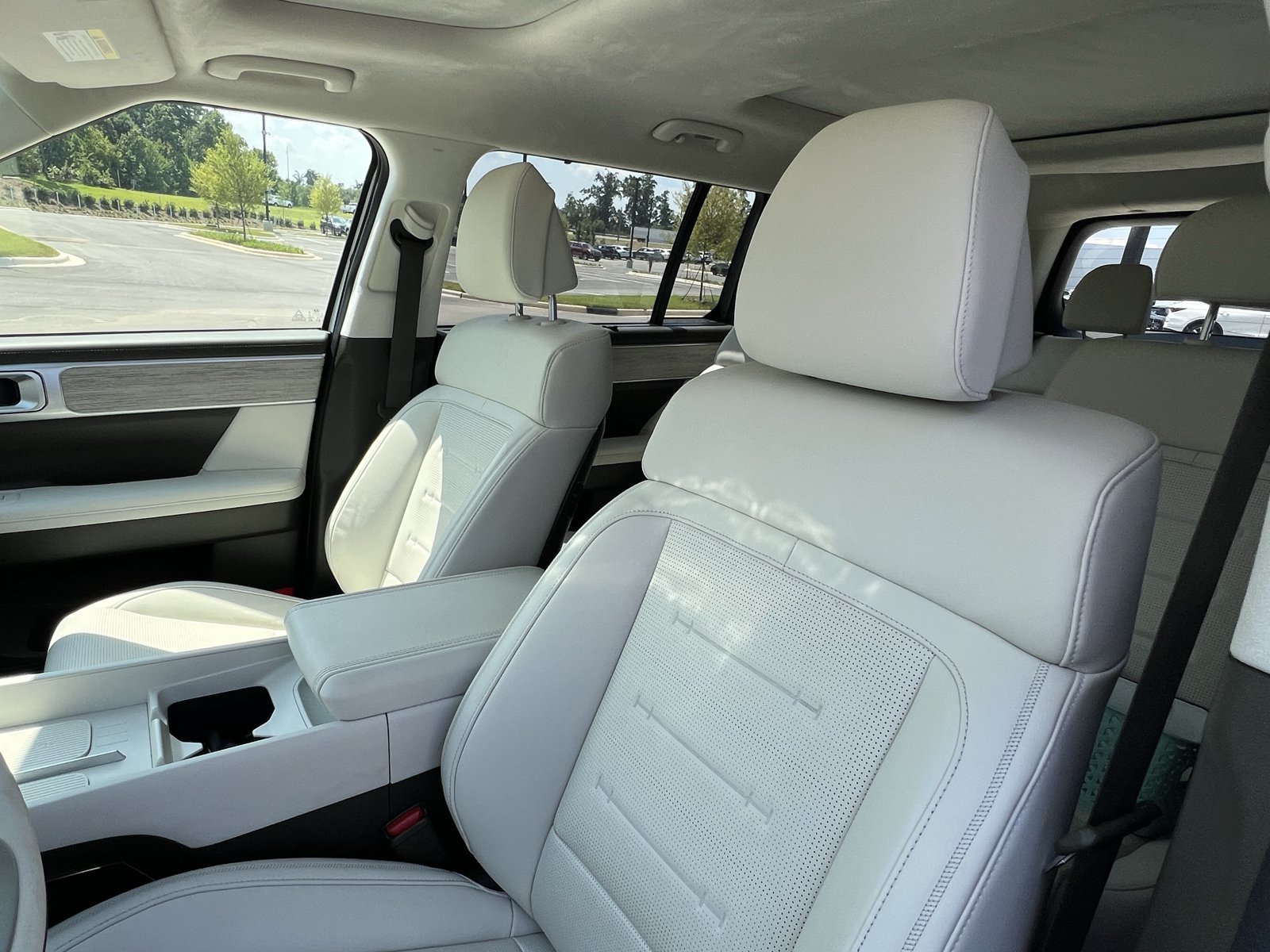 Used 2025 Hyundai Santa Fe Calligraphy FWD image 15