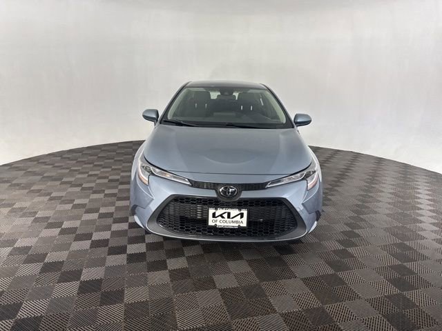 Used 2022 Toyota Corolla LE image 3