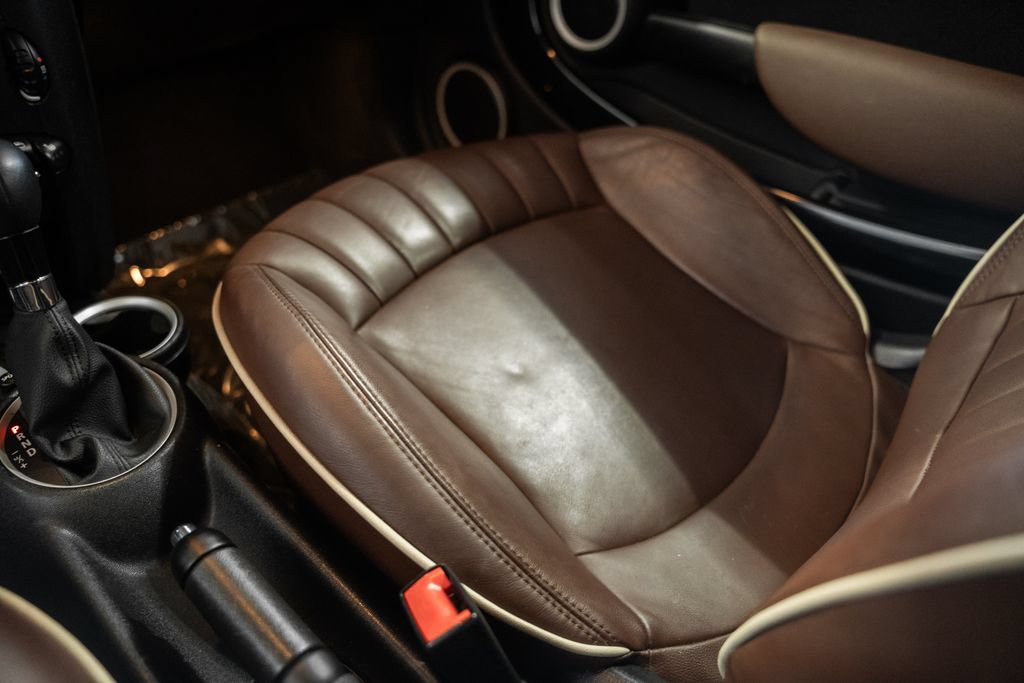 Used 2011 MINI Cooper Convertible FWD image 26