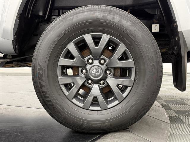 Certified 2022 Toyota Tacoma SR5 image 12
