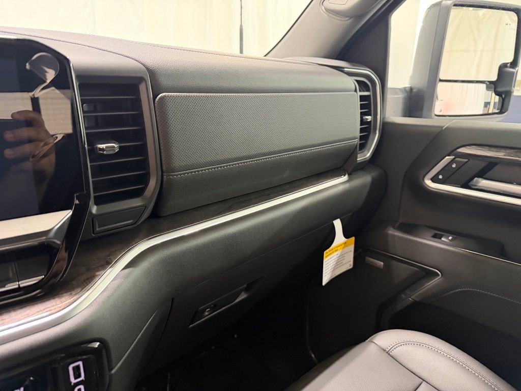 New 2026 Chevrolet Silverado 2500 LTZ w/ LTZ Plus Package AWD/4WD image 24