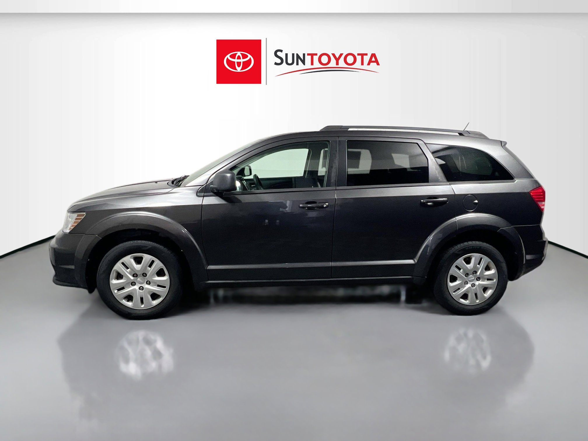 Used 2018 Dodge Journey SE image 7