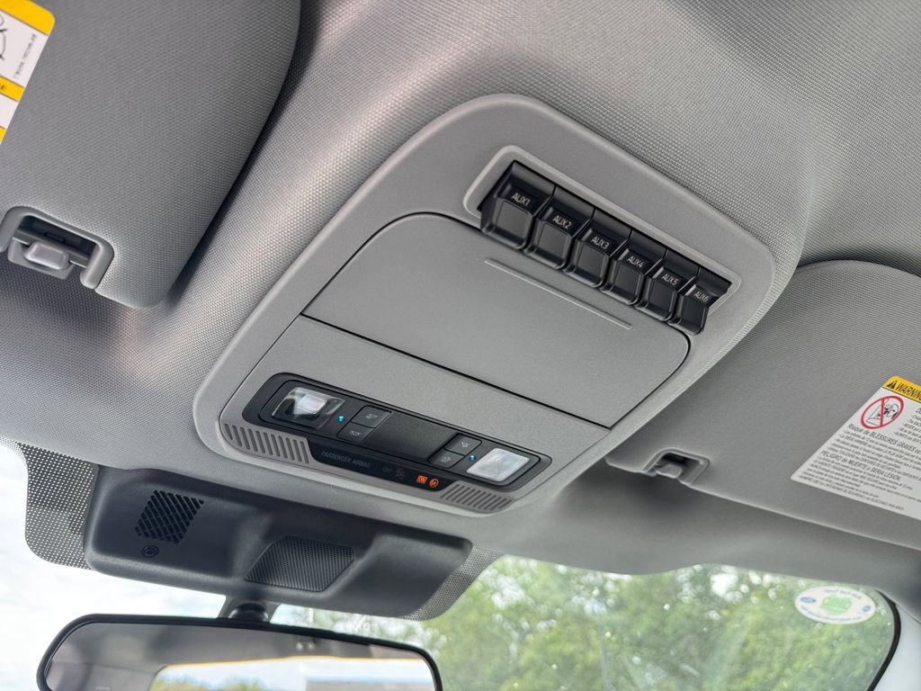 New 2026 Ford F550 4x4 Regular Cab Super Duty image 36