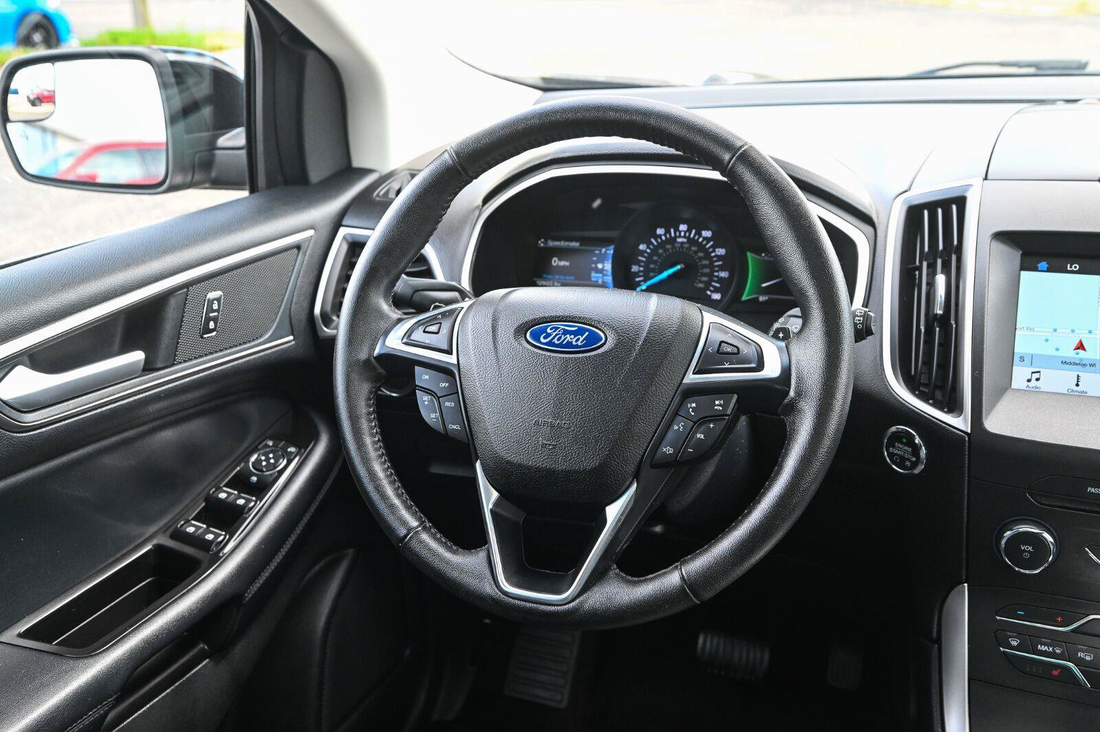 Used 2017 Ford Edge SEL w/ Canadian Touring Package AWD/4WD image 40