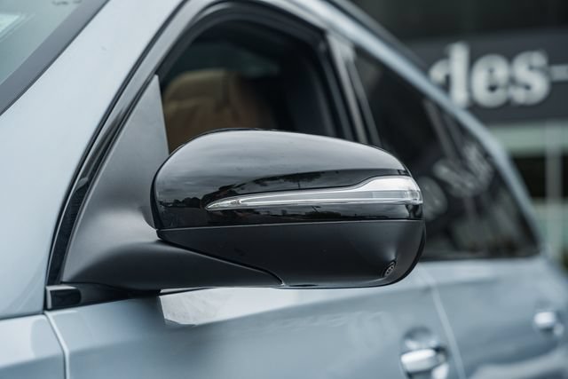 Certified 2025 Mercedes-Benz GLS 450 4MATIC image 17