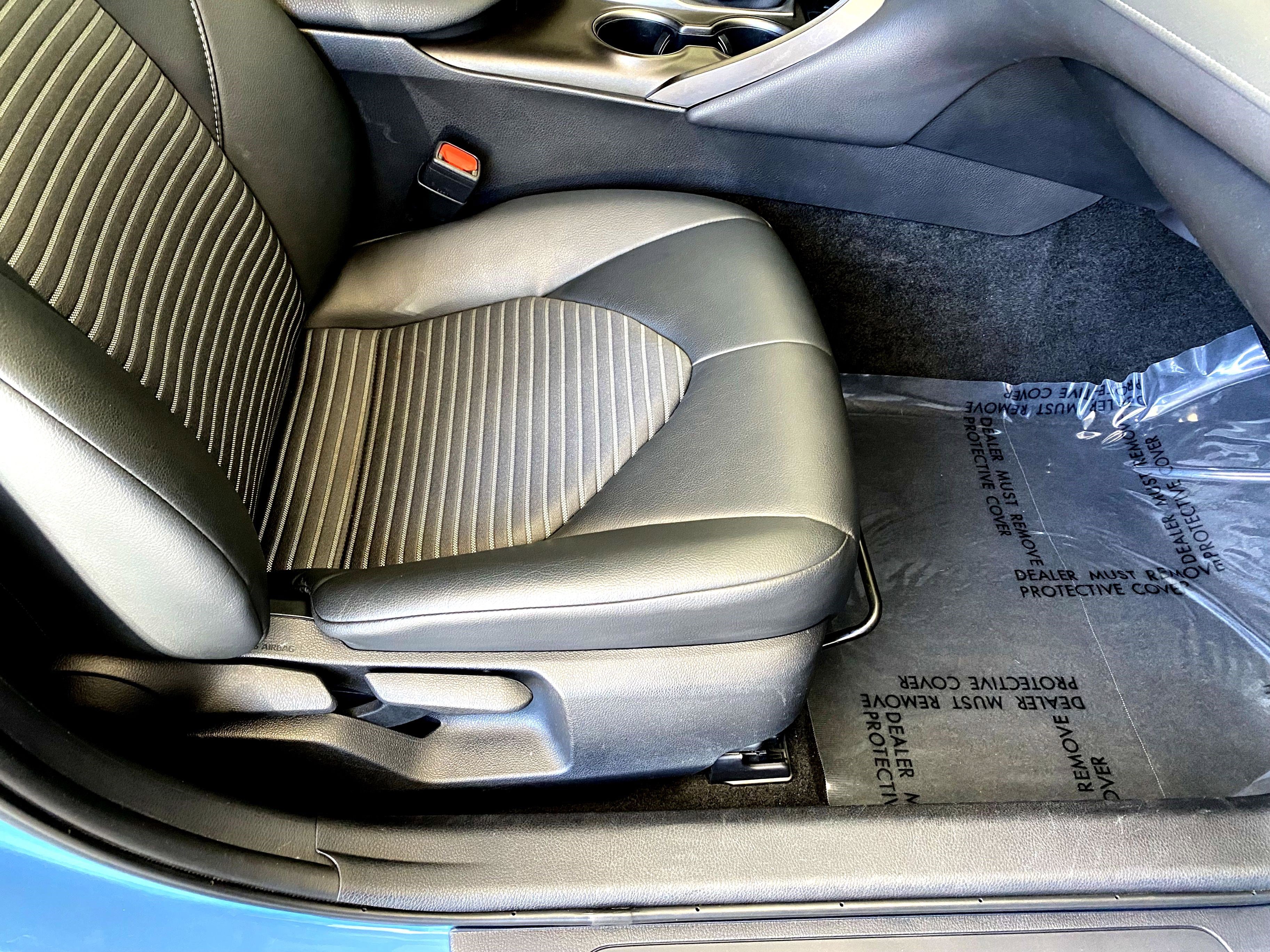 Used 2023 Toyota Camry SE image 32