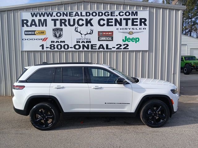 New 2026 Jeep Grand Cherokee Limited w/ Limited Altitude Package image 2