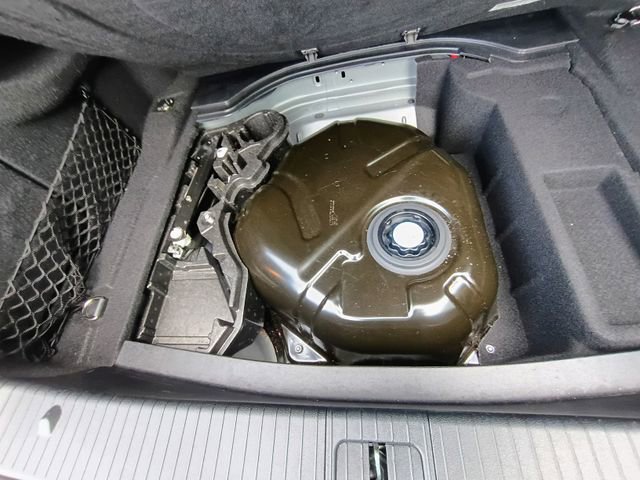 Used 2014 Mercedes-Benz E 250 BlueTEC Sedan image 66