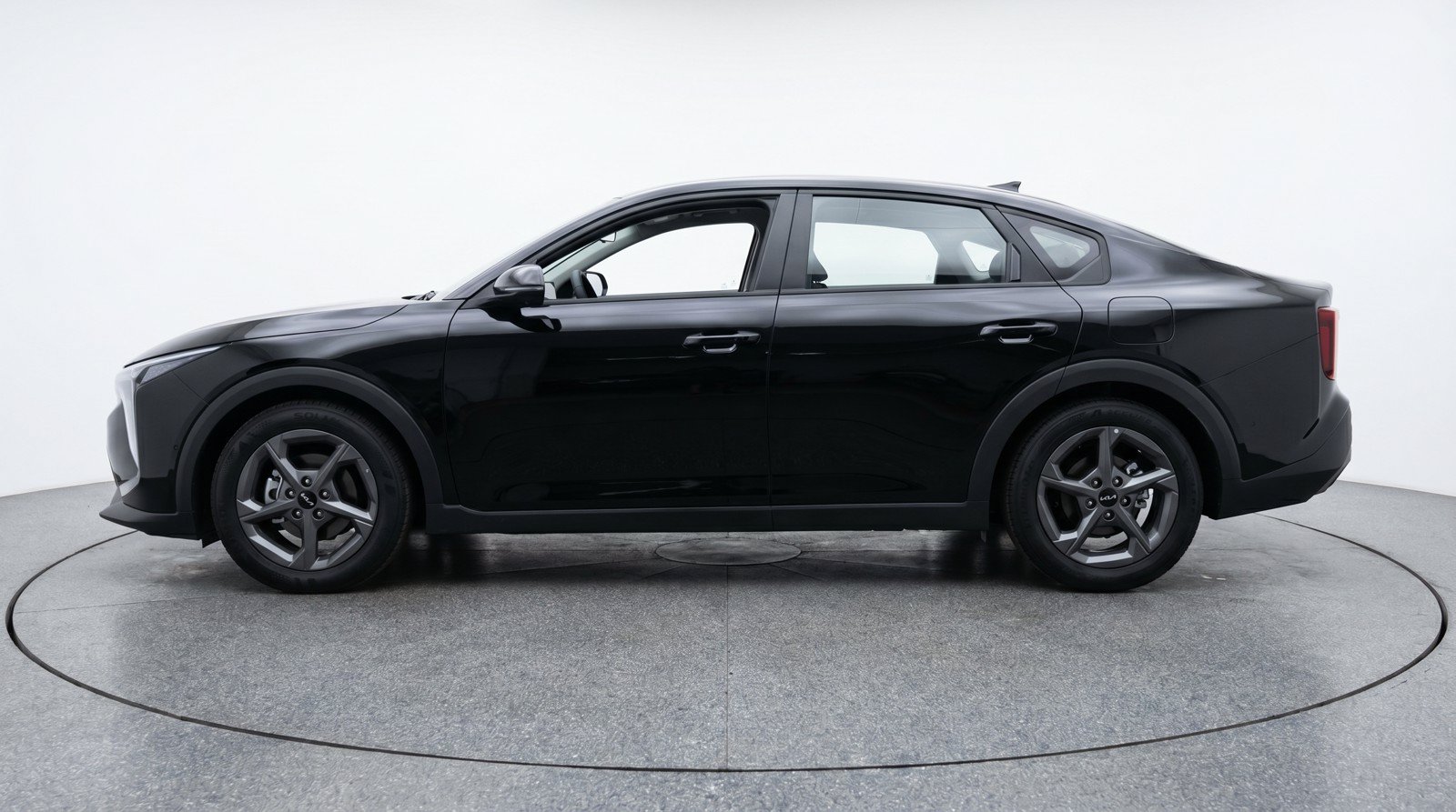 Used 2025 Kia K4 FWD image 5