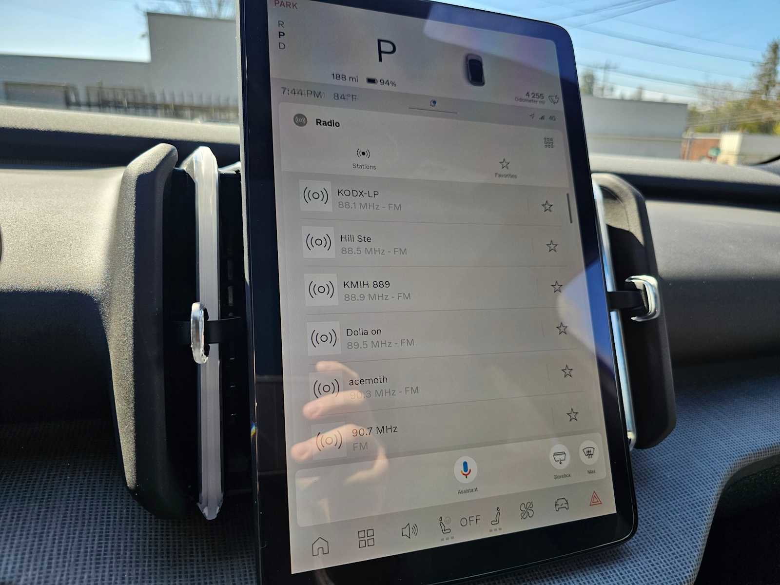 Used 2025 Volvo EX30 Plus w/ Protection Package Premier image 30