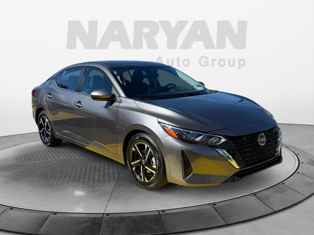 Used 2025 Nissan Sentra SV image 1