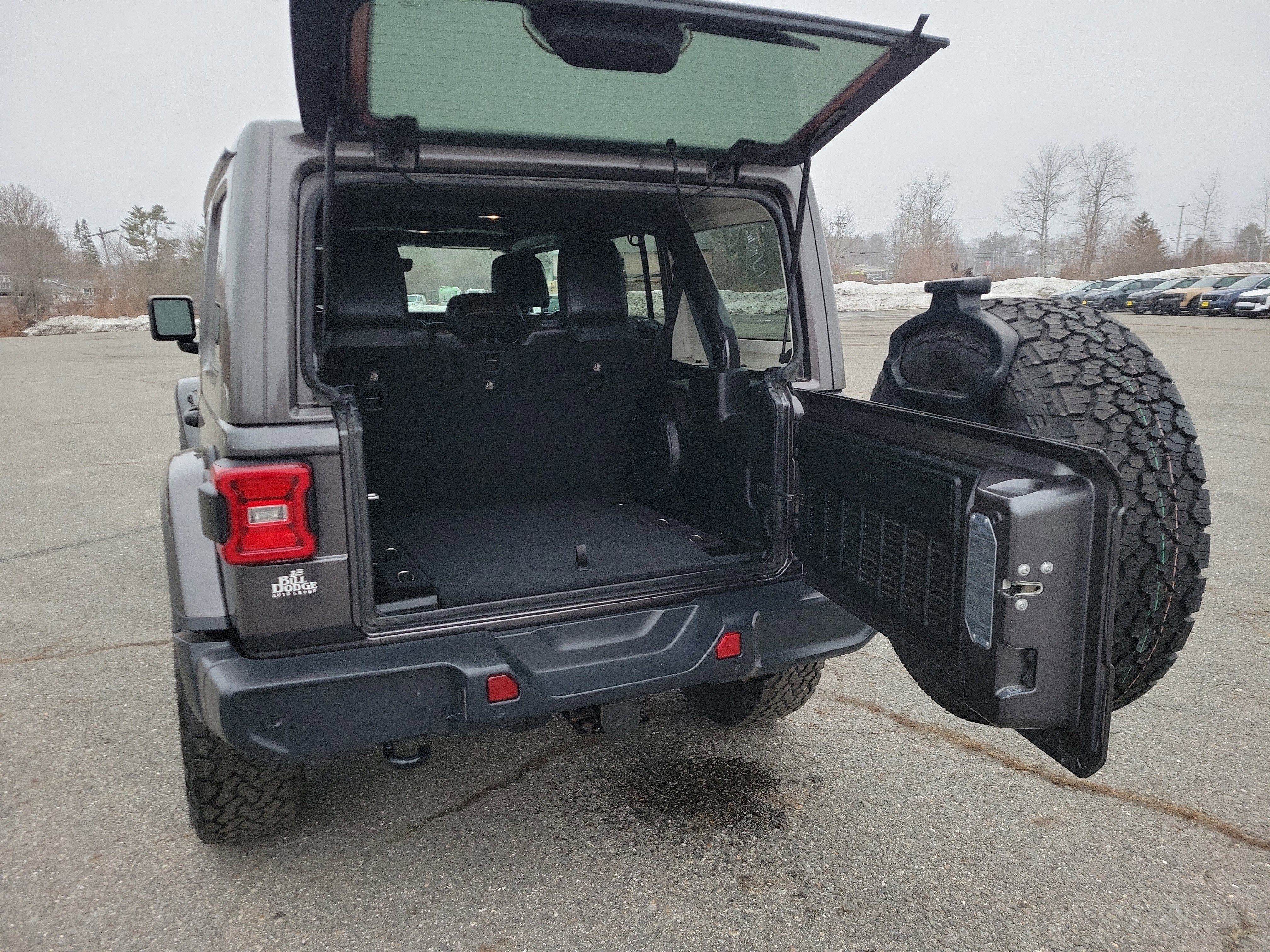 Used 2018 Jeep Wrangler Unlimited Sahara image 17