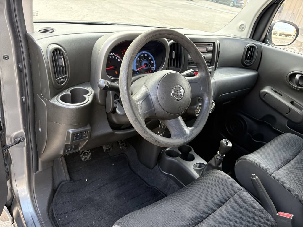 Used 2010 Nissan Cube 1.8 w/ Interior Designer Pkg FWD image 13
