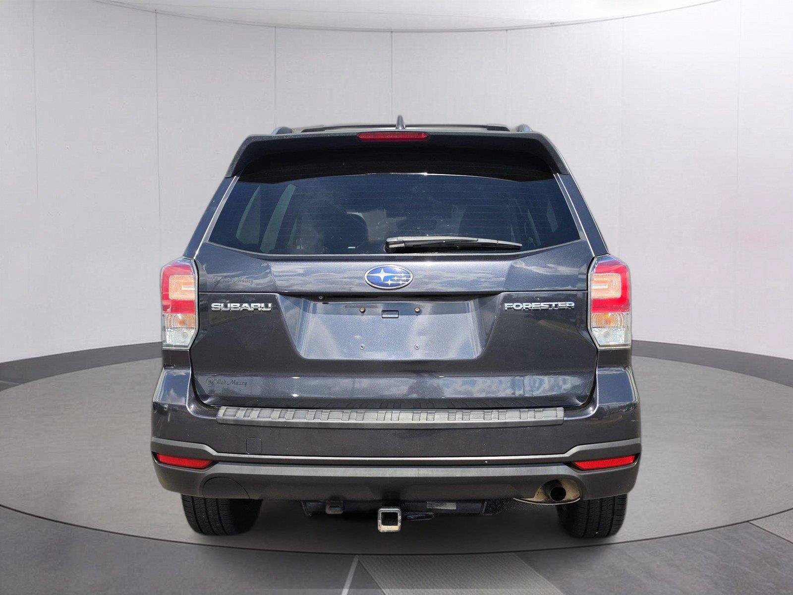 Used 2017 Subaru Forester 2.5i Premium AWD/4WD image 4