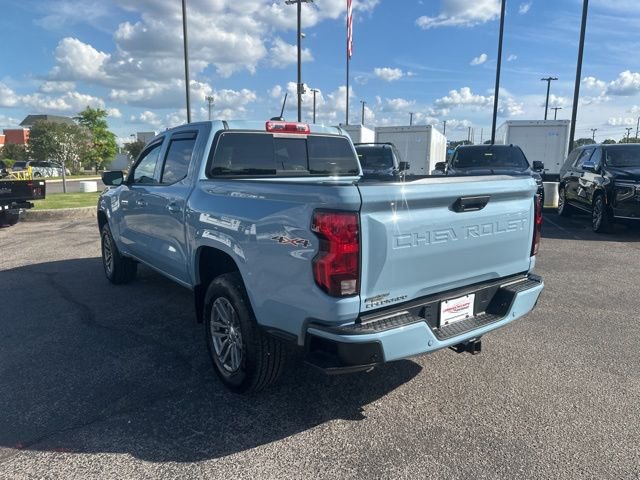Used 2025 Chevrolet Colorado LT w/ Advanced Trailering Package AWD/4WD image 5