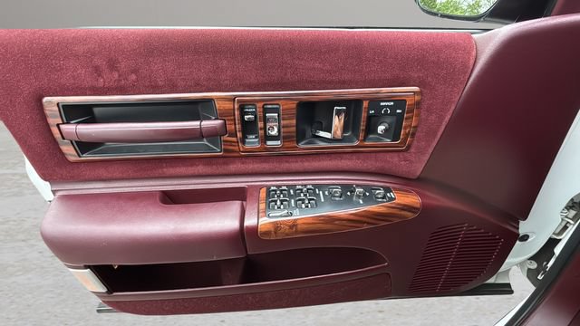 Used 1996 Chevrolet Caprice SS RWD image 17