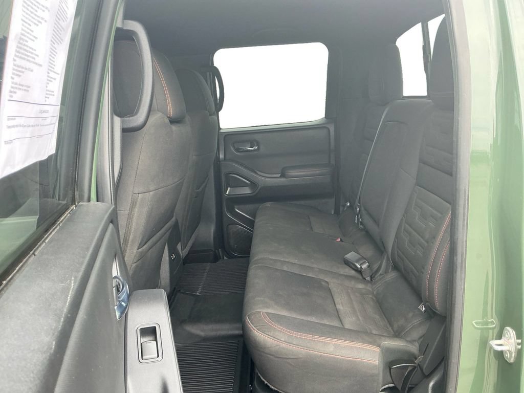 Used 2022 Nissan Frontier PRO-4X w/ Technology Package AWD/4WD image 21