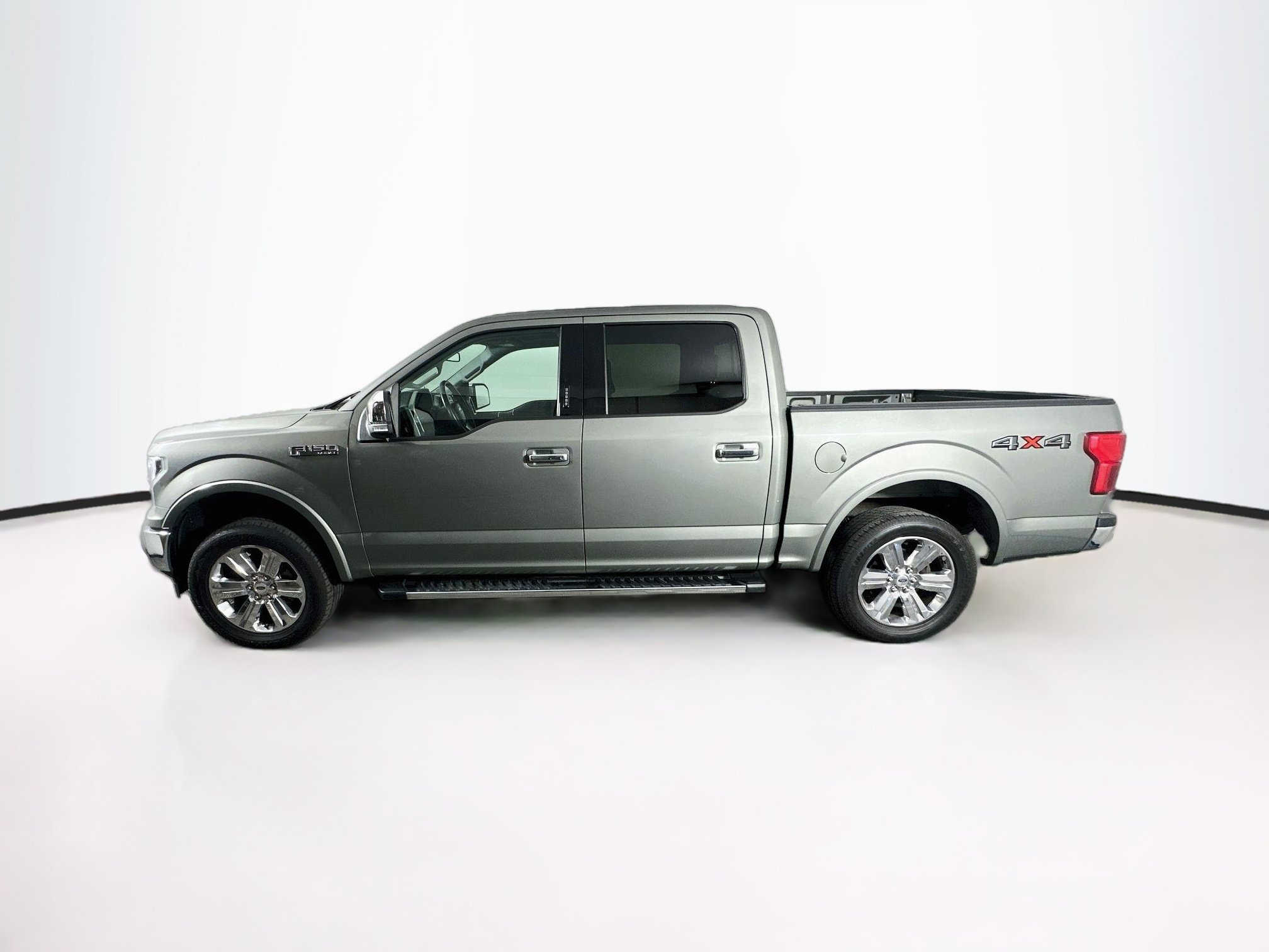 Used 2020 Ford F150 Lariat w/ Equipment Group 502A Luxury AWD/4WD image 4