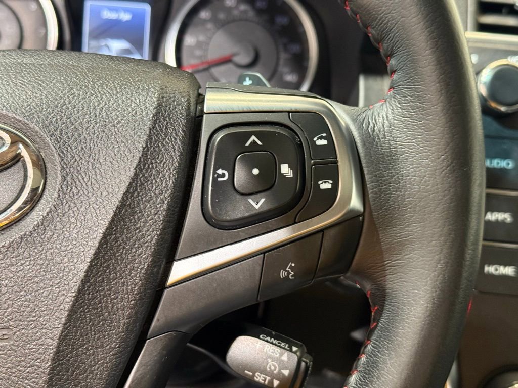 Used 2017 Toyota Camry SE image 24
