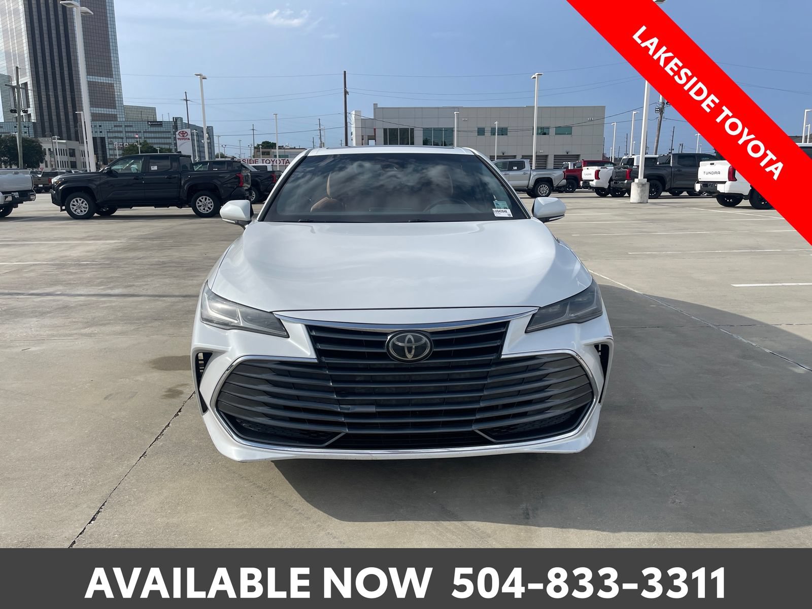 Used 2020 Toyota Avalon Limited FWD image 8