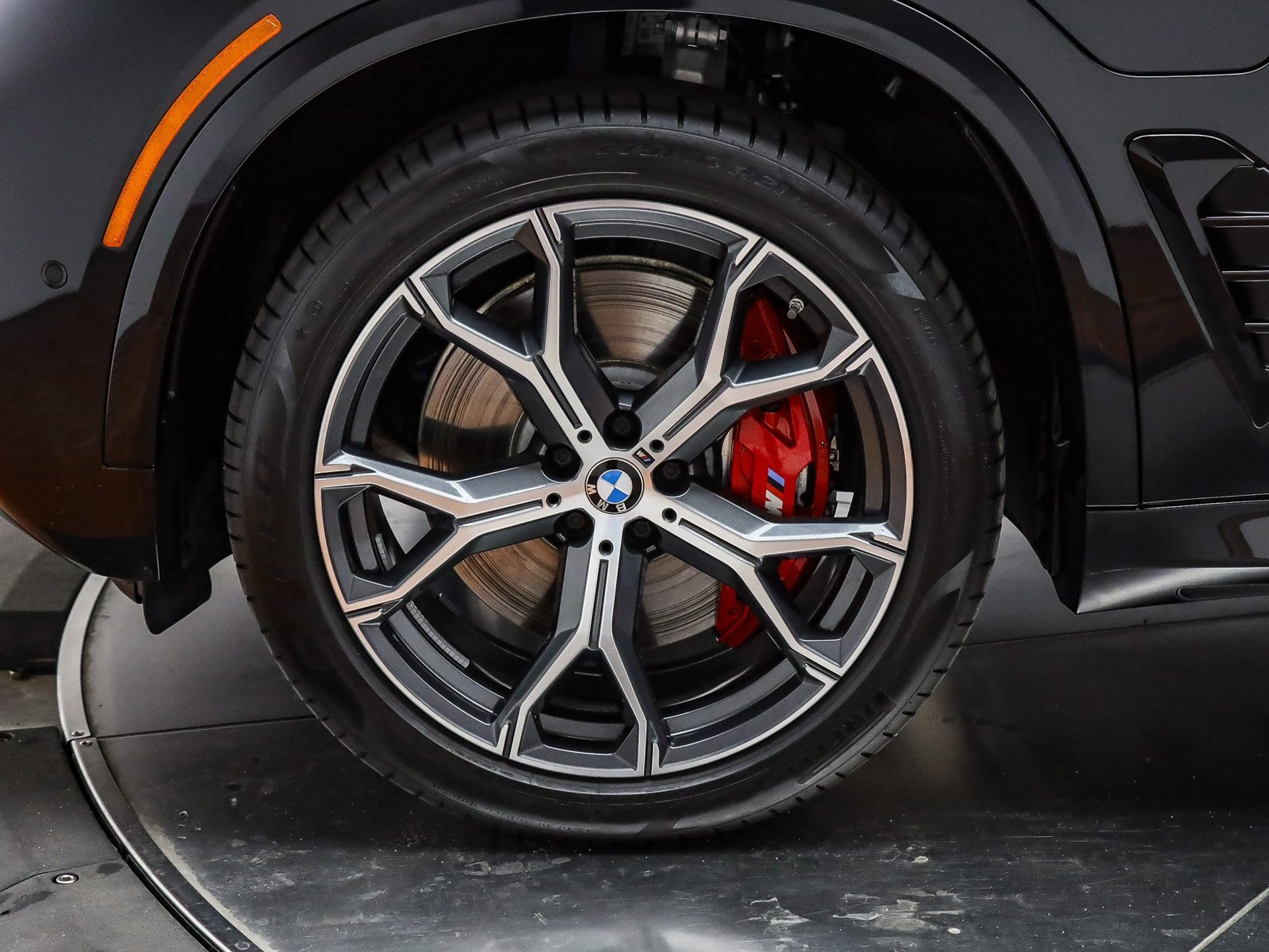 Used 2026 BMW X5 xDrive50e w/ M Sport Package image 12