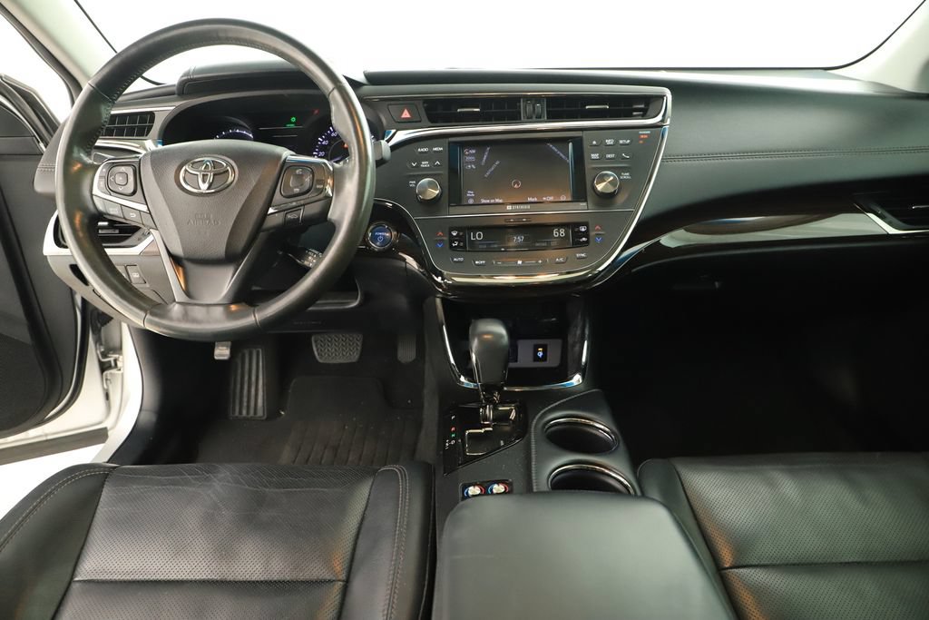 Used 2014 Toyota Avalon Limited w/ Technology Package FWD image 18