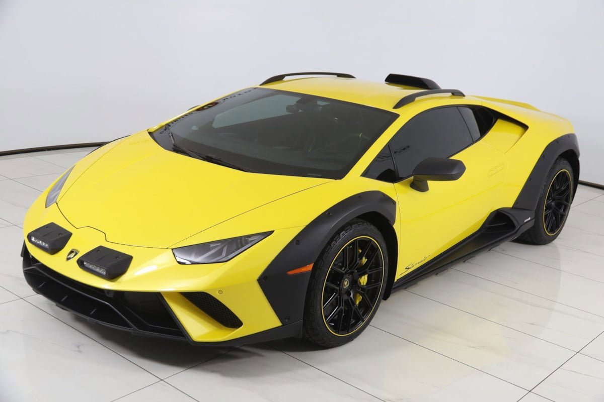 Used 2024 Lamborghini Huracan Sterrato image 34