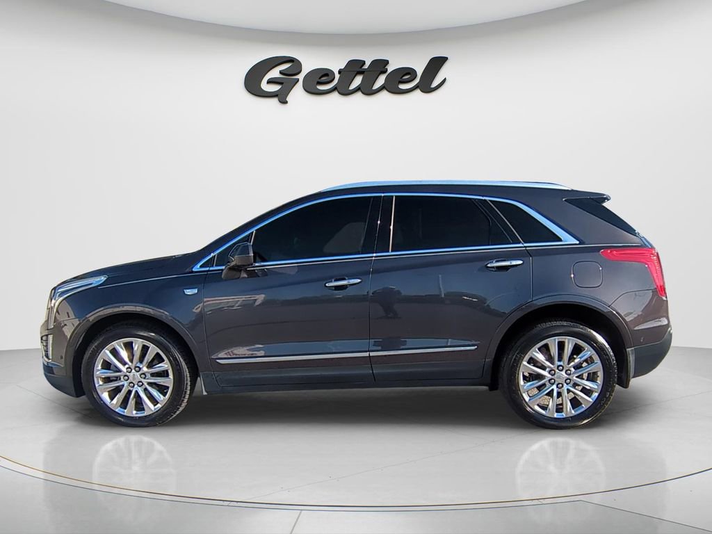 Used 2017 Cadillac XT5 Platinum w/ Driver Assist Package AWD/4WD image 8