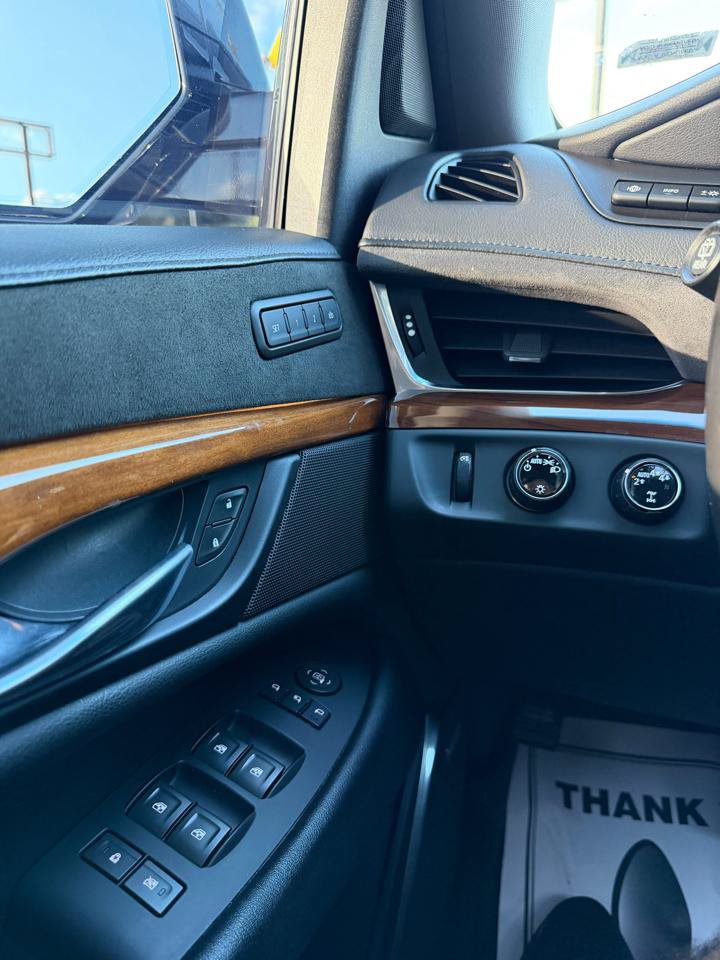 Used 2019 Cadillac Escalade Luxury AWD/4WD image 24