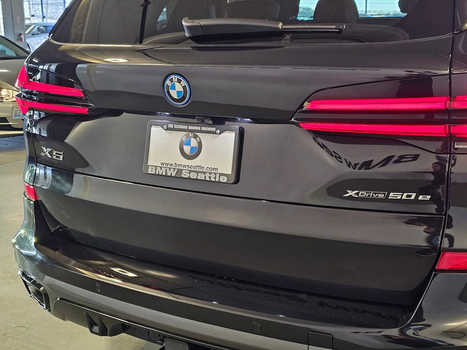 New 2026 BMW X5 xDrive50e w/ Executive Package AWD/4WD image 7