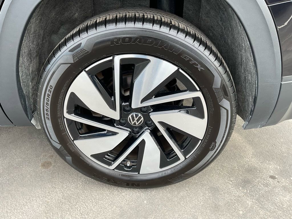 Used 2025 Volkswagen Atlas SE image 7