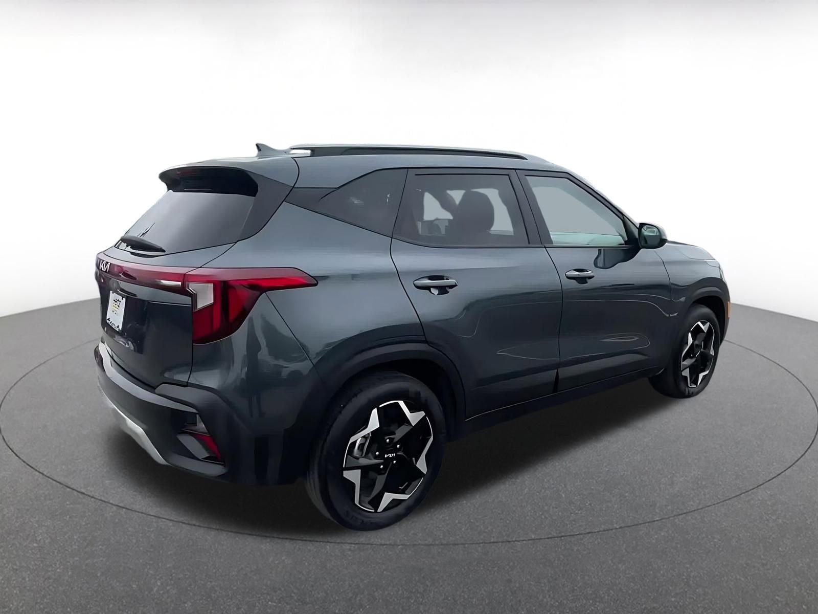 Used 2025 Kia Seltos S image 15