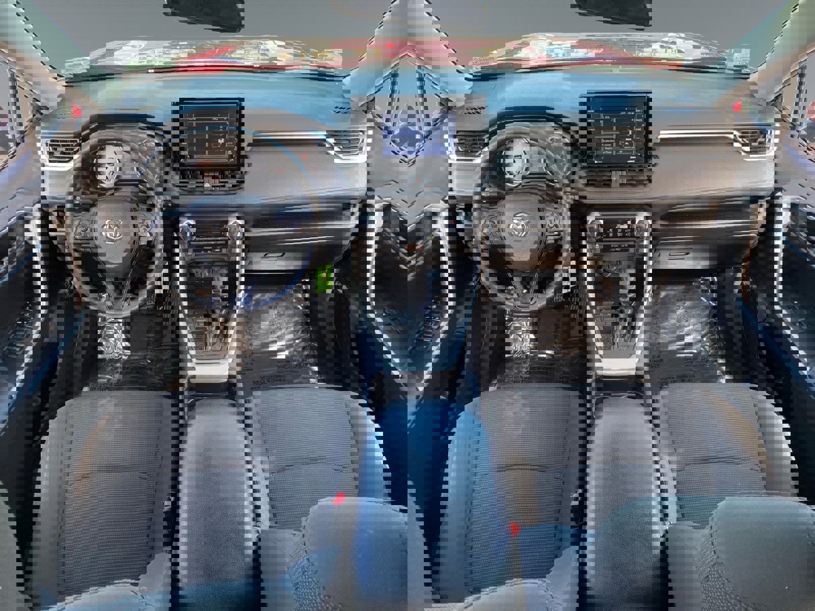 Used 2021 Toyota RAV4 LE w/ Carpet Mat Package (TMS) image 10