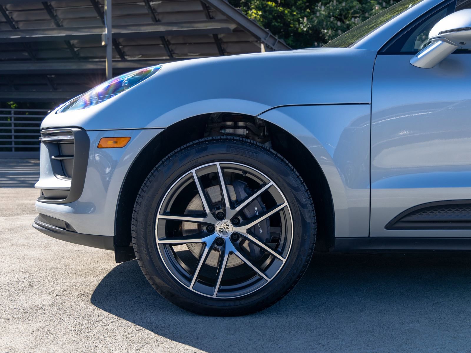 Certified 2025 Porsche Macan AWD/4WD image 13