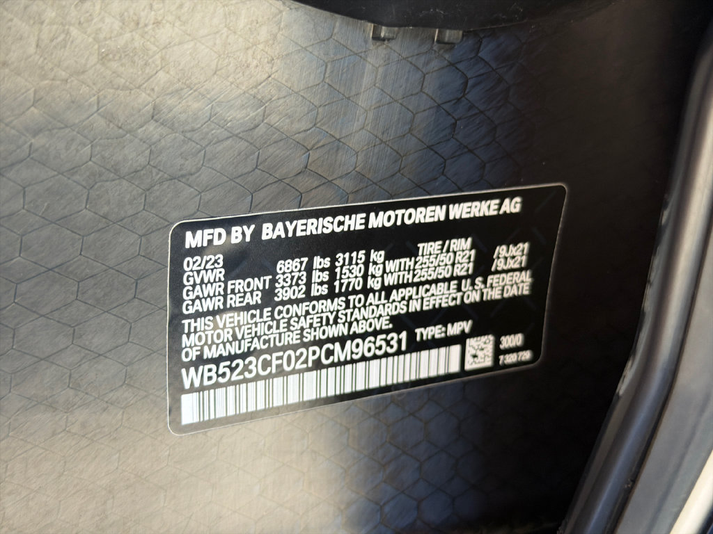 Used 2023 BMW iX xDrive50 w/ Sport Package AWD/4WD image 34