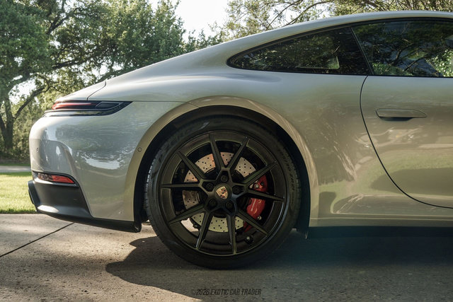 Used 2025 Porsche 911 Carrera S RWD image 10