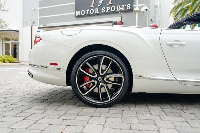 Used 2024 Bentley Continental GT V8 image 31