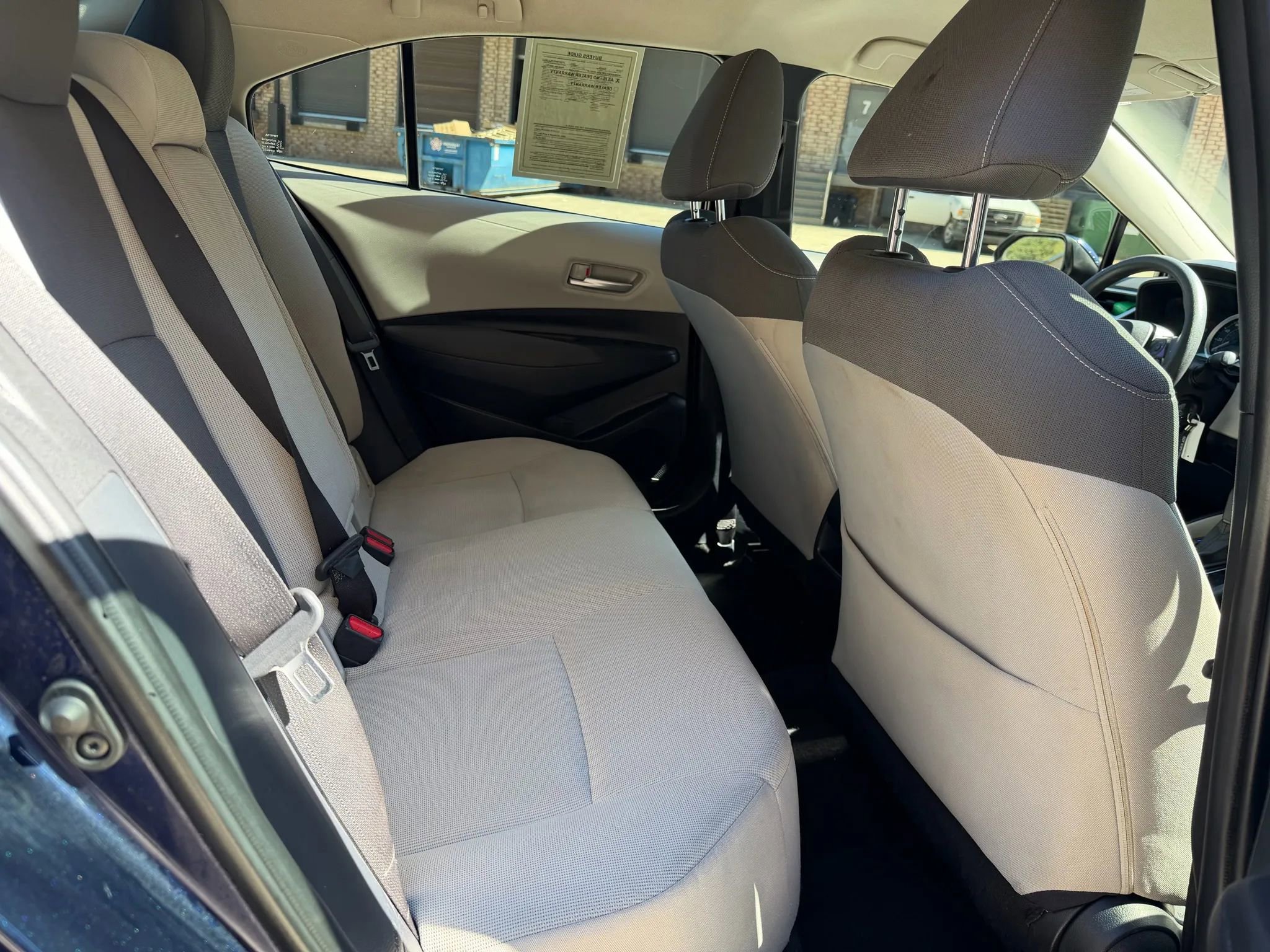 Used 2021 Toyota Corolla LE FWD image 10
