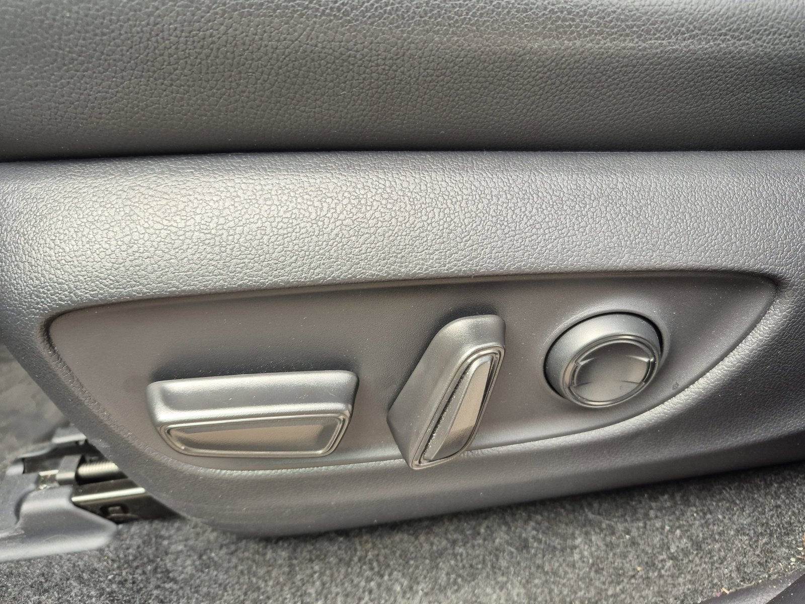 Used 2026 Toyota Land Cruiser w/ Premium Package image 16