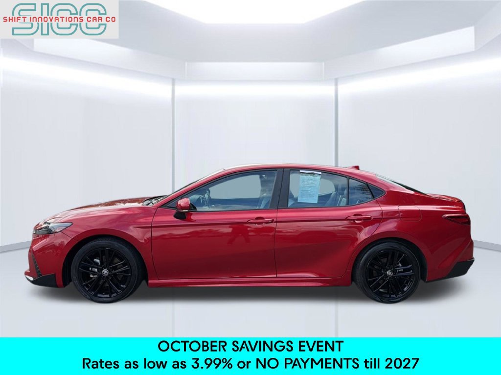 Used 2025 Toyota Camry SE FWD image 3