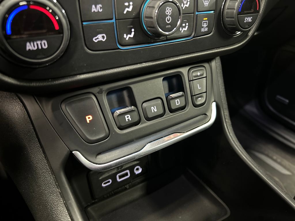 Used 2019 GMC Terrain SLT w/ Preferred Package image 25