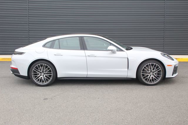 New 2025 Porsche Panamera 4 image 9
