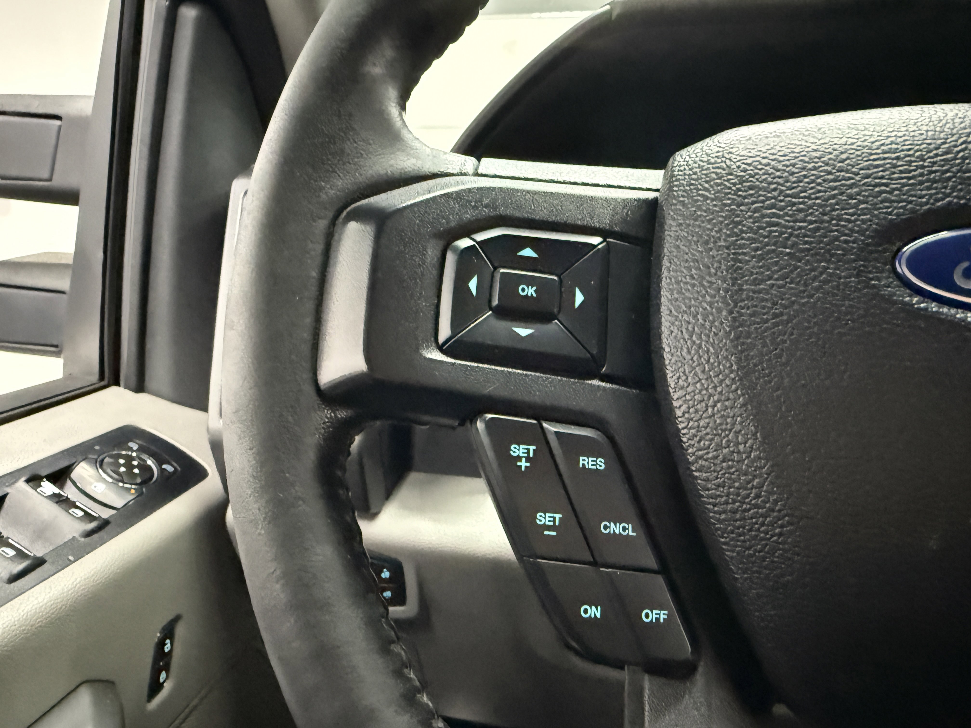 Used 2017 Ford F150 XLT w/ Equipment Group 301A Mid image 14