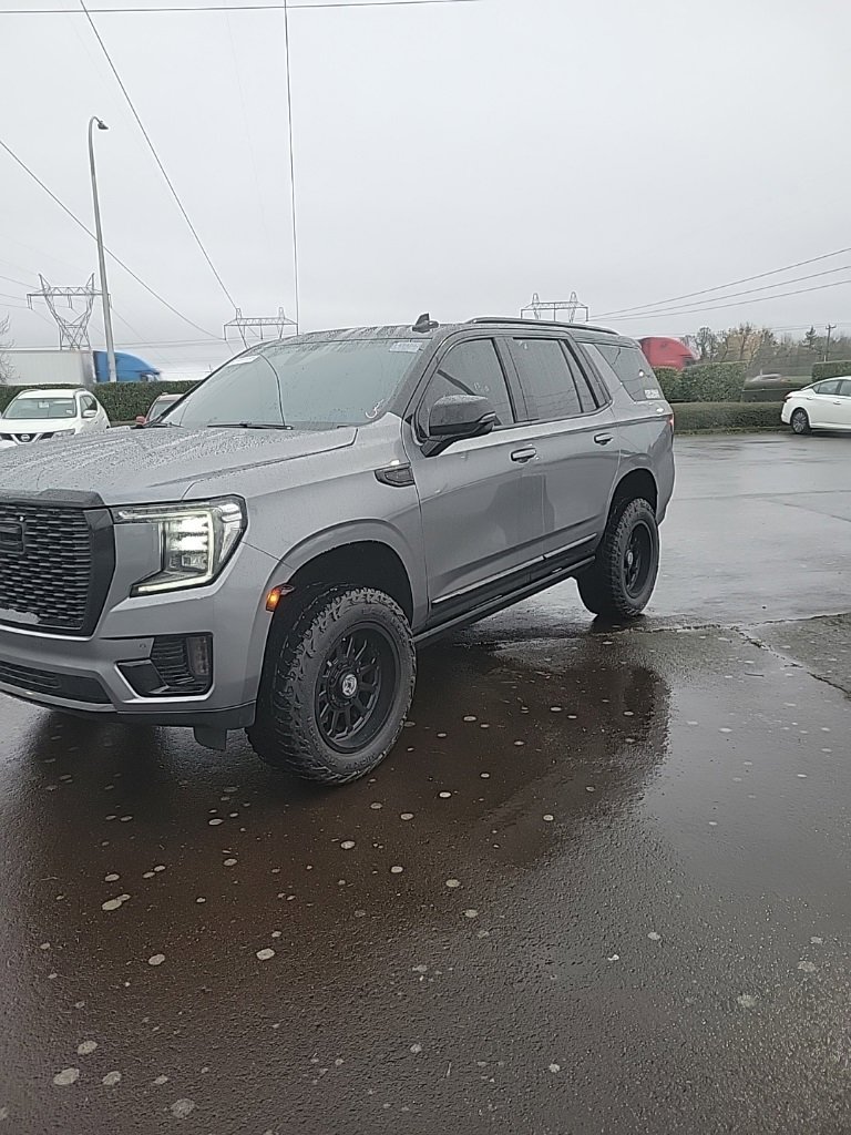 Used 2021 GMC Yukon Denali image 2