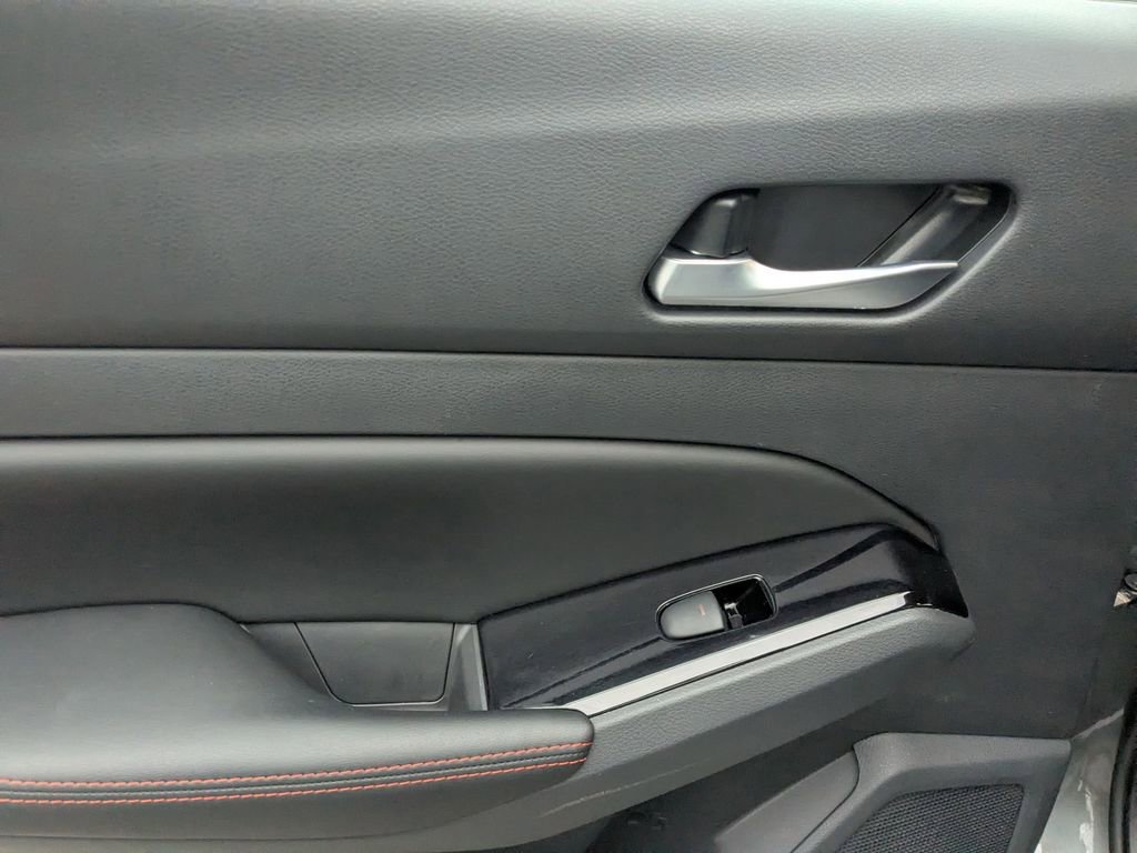 Used 2025 Nissan Altima 2.5 SR image 23