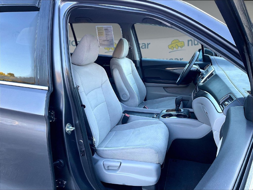 Used 2018 Honda Pilot LX image 11