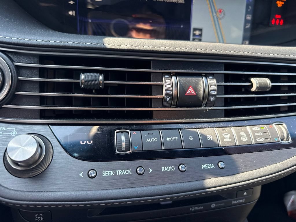 Used 2019 Lexus LS 500 w/ Interior Upgrade Package RWD image 15