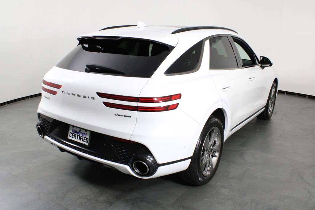 Used 2022 Genesis GV70 3.5T Sport w/ Sport Advanced Package AWD/4WD image 14