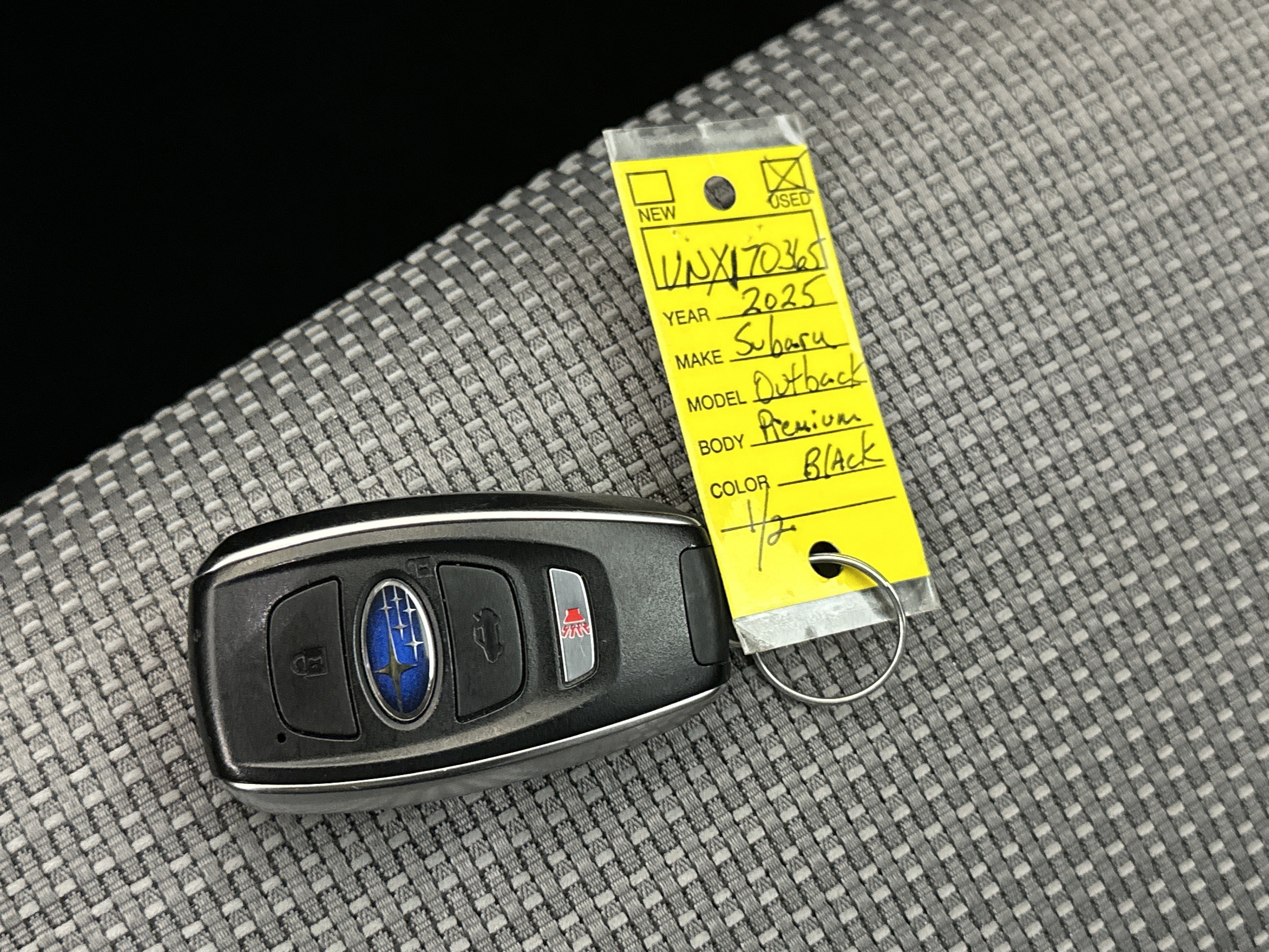 Used 2025 Subaru Outback Premium w/ Popular Package #1A image 31